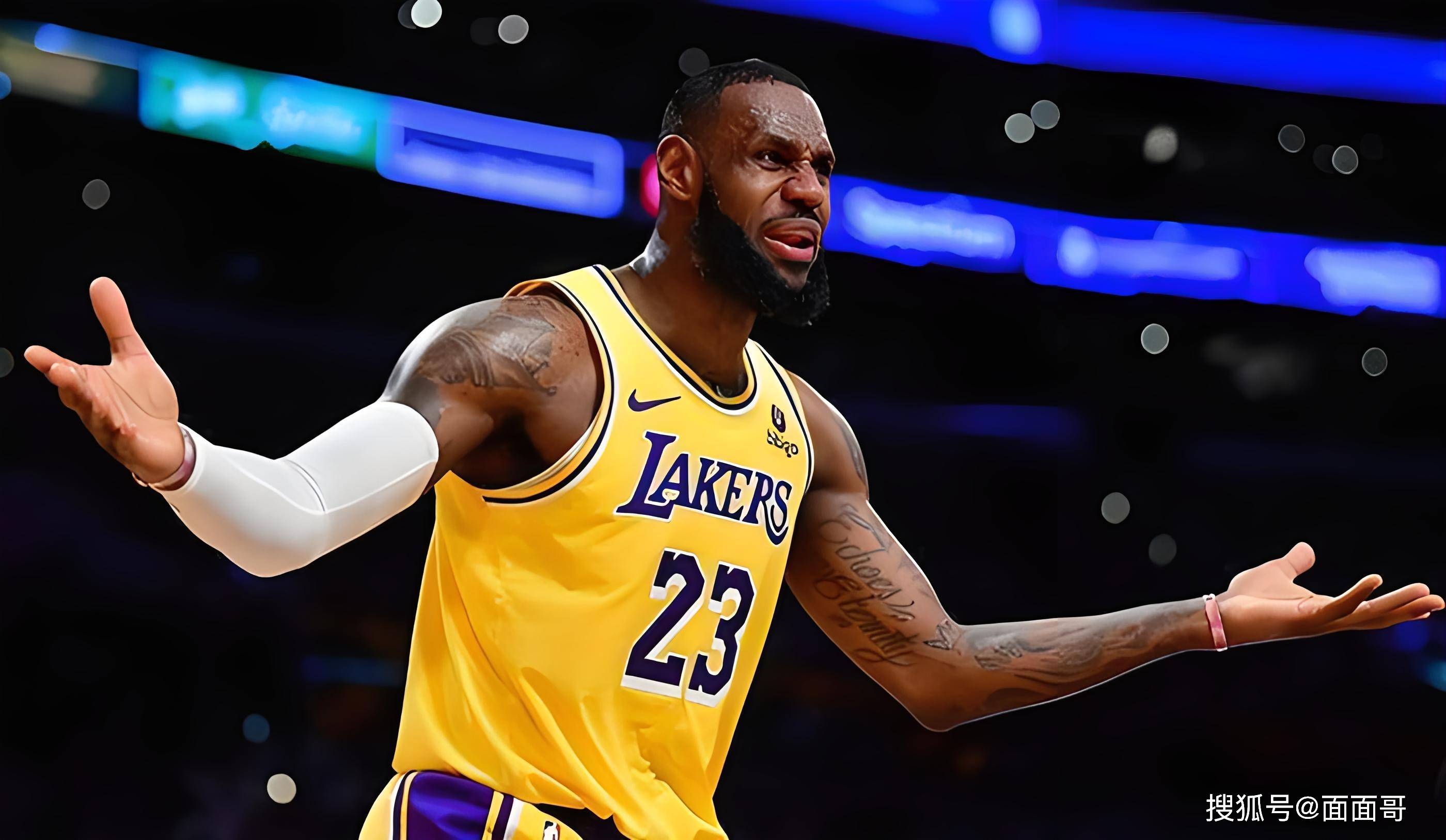 门兴格拉德巴赫3-1科隆，凯文-迪克斯点射破门，哈里斯-塔巴科维奇1射1传（门兴3-1力克科隆：凯文-迪克斯点球命中，哈里斯-塔巴科维奇传射建功）