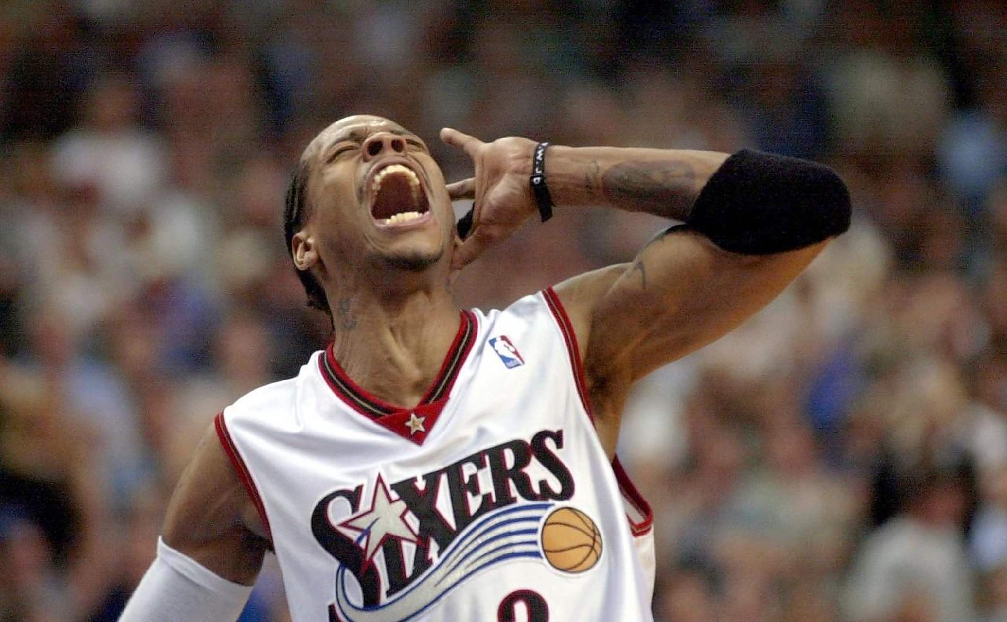 广东大胜后3喜1忧！杜锋终于开窍，王洪泽接班二飞，杜润旺退化（广东大胜三喜一忧：杜锋用人见效，王洪泽接棒二飞，杜润旺状态下滑）