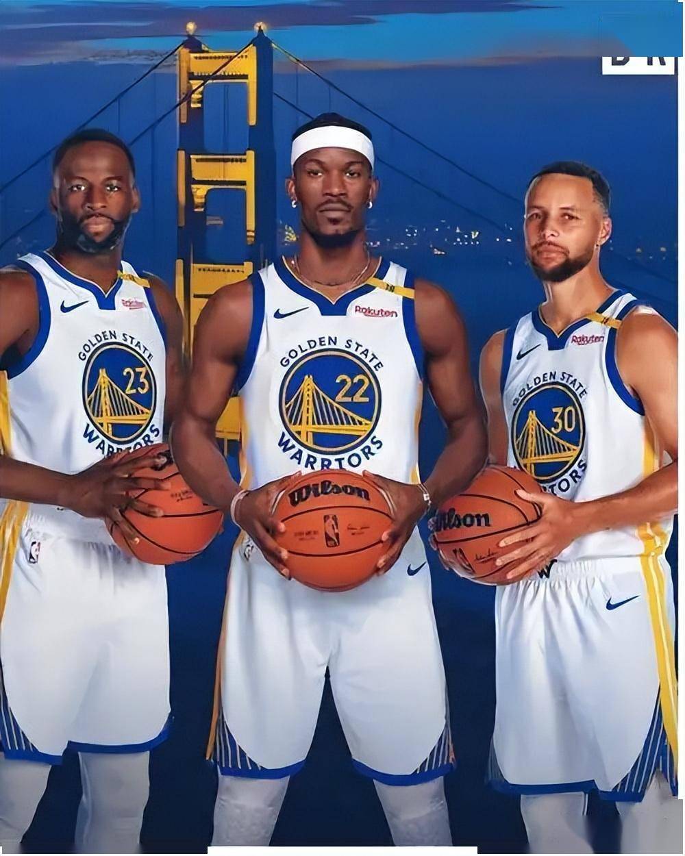 永远的科皇！拜仁在对阵圣保利赛前为科曼补办告别仪式（科皇不说再见！拜仁战圣保利前为科曼补办告别仪式）