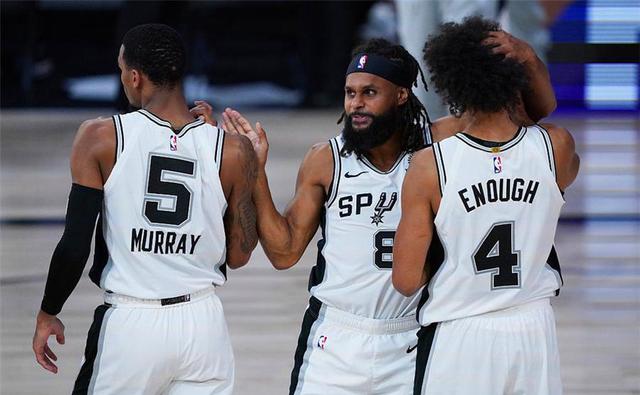 马卡：最高法院判决西甲联盟违规，皇马获赔880万欧转播收入（马卡报：最高法认定西甲联盟违法，皇马获赔880万欧元转播费）