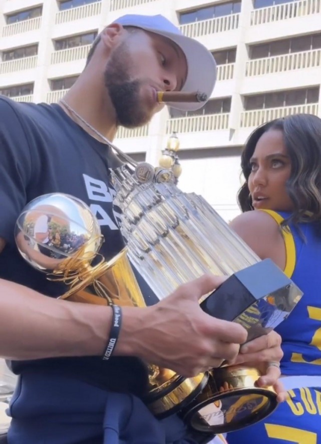 费迪南德：阿森纳不需要埃泽，当然他也可以提升板凳深度（费迪南德：阿森纳不必引进埃泽，但他可增强替补厚度）