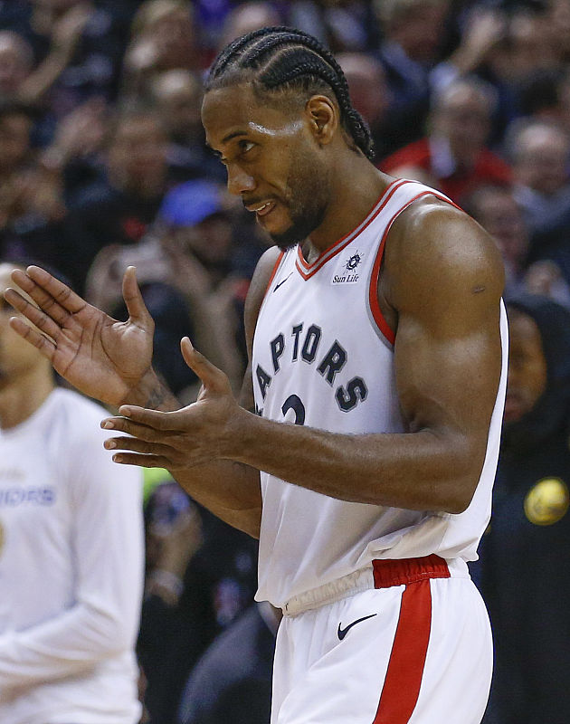 楚阿梅尼：我更喜欢踢6号位；阿隆索经常就后腰位置指导我（楚阿梅尼：更倾向司职6号位；阿隆索常就后腰职责给我指点）