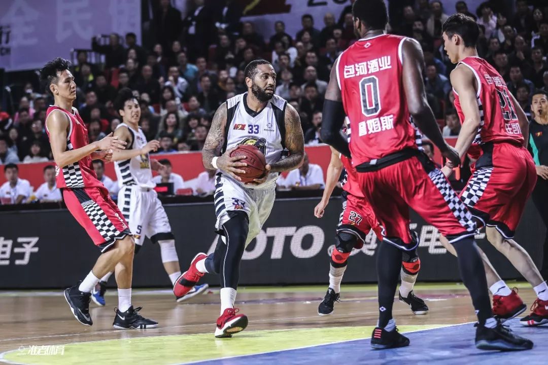 阿尔特塔：很喜欢与孔帕尼共事的时光，很高兴看到他一切都好（阿尔特塔：怀念与孔帕尼合作的日子，很高兴看到他一切顺利）